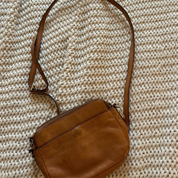 Fossil Crossbody - Picture 2 of 5